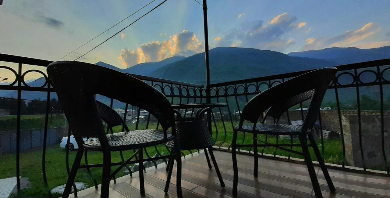 Hotel Garbani Казбеги Экстерьер фото