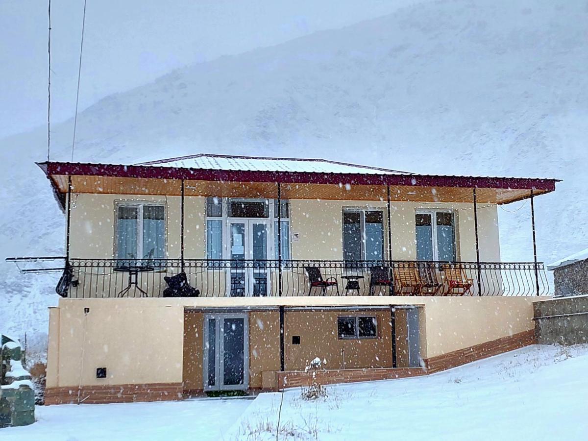 Hotel Garbani Казбеги Экстерьер фото