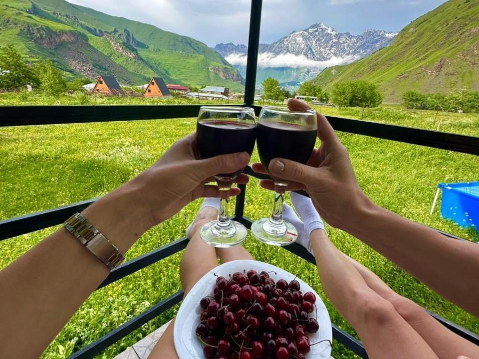 Hotel Garbani Казбеги Экстерьер фото